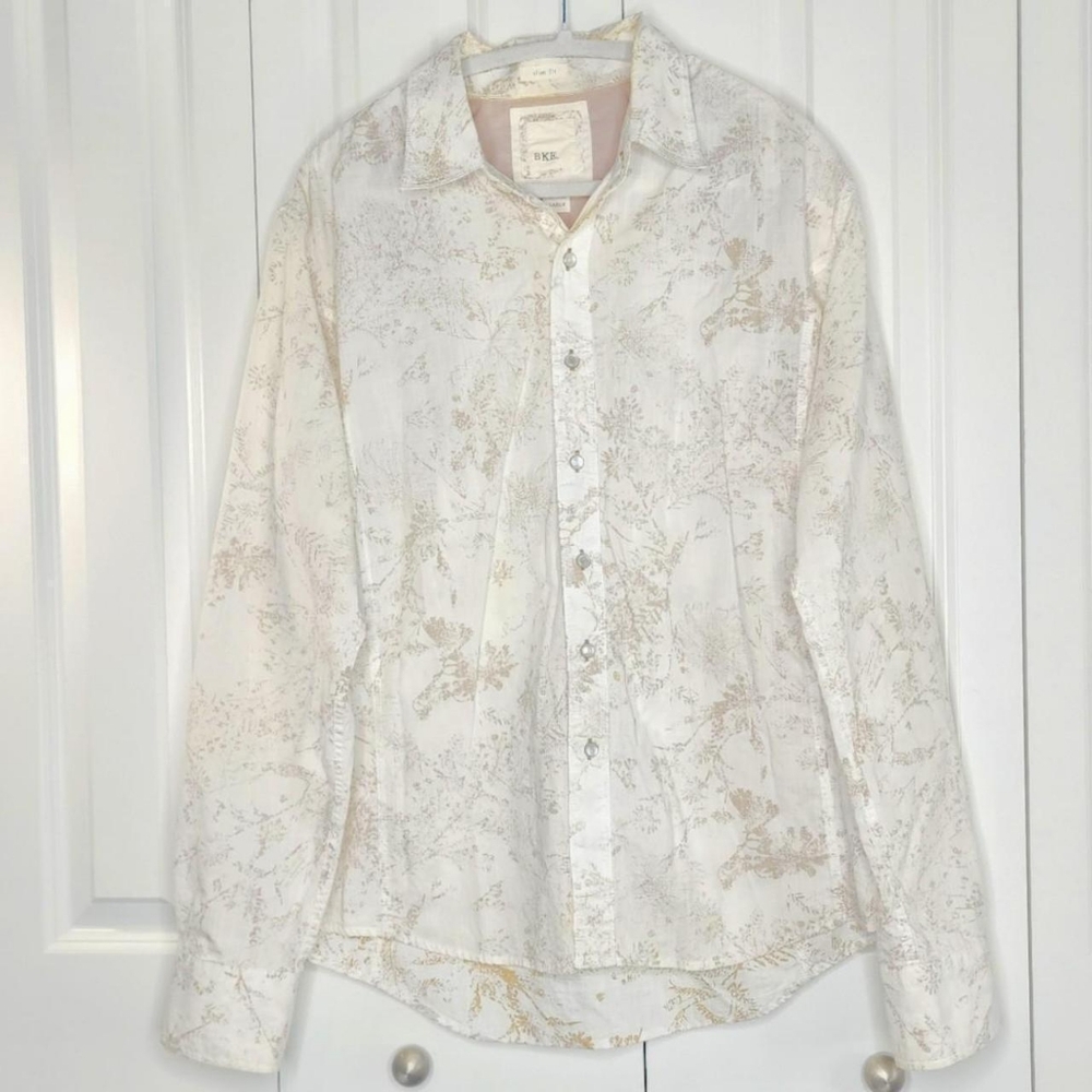 BKE Slim Fit Contour Western White Brown Roses w/ Pearls Snap Button Up Top